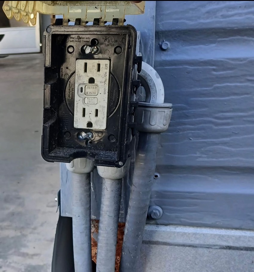 13210 Lemon Ave a Grand Island, FL Mobile or Manufactured Home for Sale