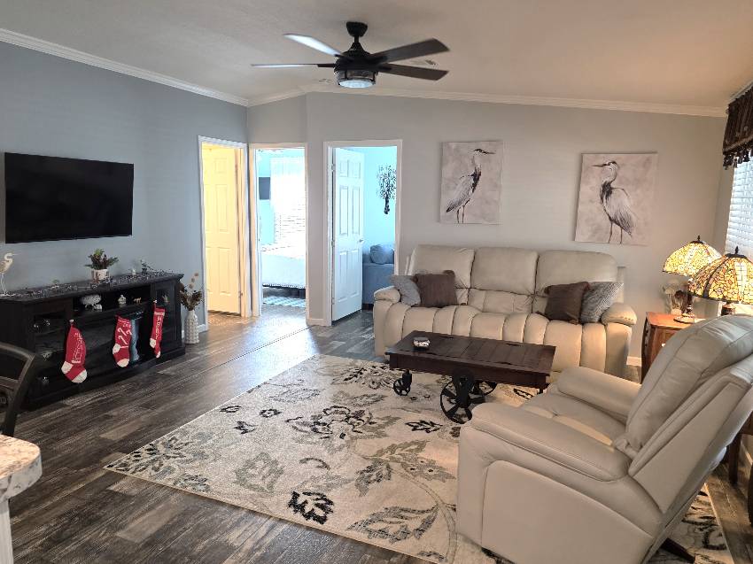 6957 W Leonshire Lane a Homosassa, FL Mobile or Manufactured Home for Sale