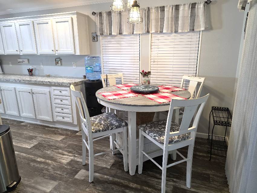 6957 W Leonshire Lane a Homosassa, FL Mobile or Manufactured Home for Sale