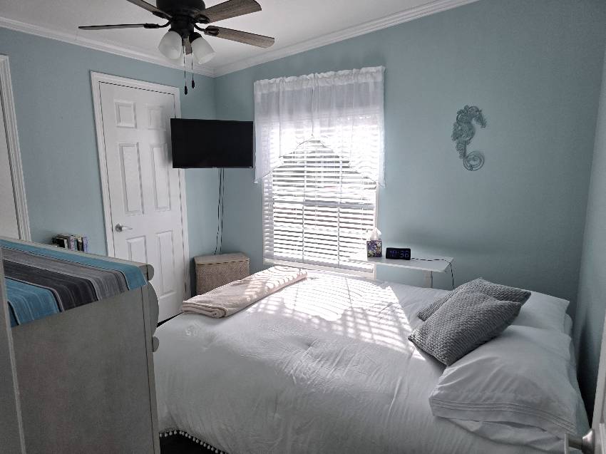 6957 W Leonshire Lane a Homosassa, FL Mobile or Manufactured Home for Sale