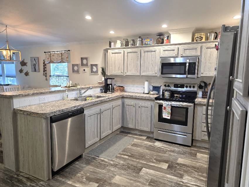 7036 W Pollans Lane a Homosassa, FL Mobile or Manufactured Home for Sale