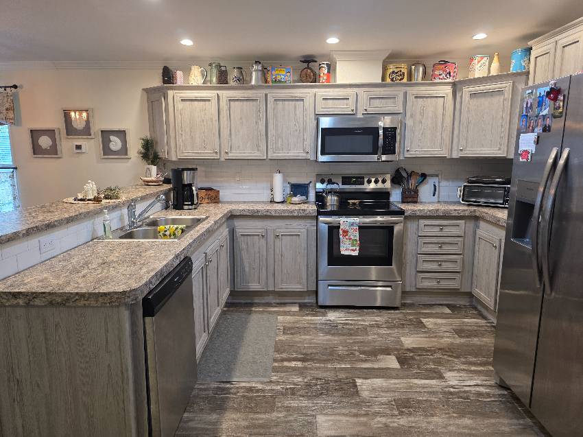 7036 W Pollans Lane a Homosassa, FL Mobile or Manufactured Home for Sale