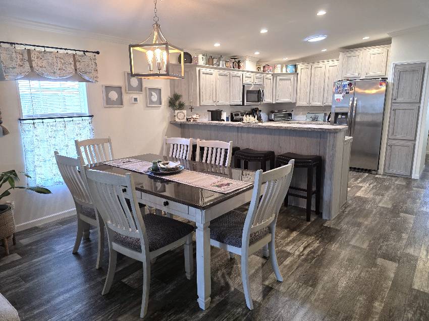 7036 W Pollans Lane a Homosassa, FL Mobile or Manufactured Home for Sale