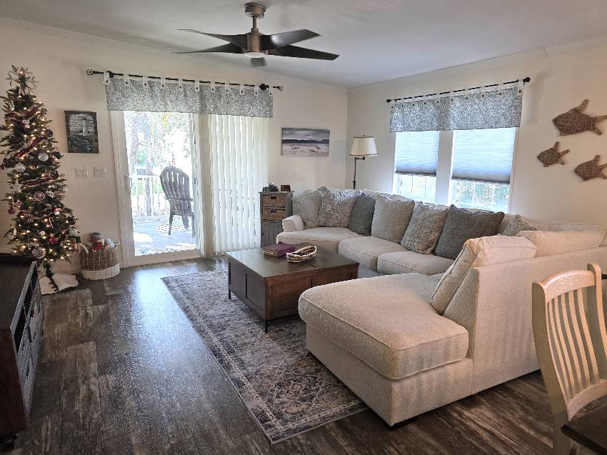 7036 W Pollans Lane a Homosassa, FL Mobile or Manufactured Home for Sale