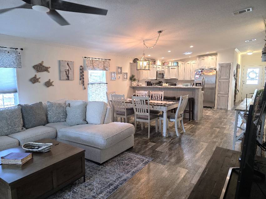 7036 W Pollans Lane a Homosassa, FL Mobile or Manufactured Home for Sale