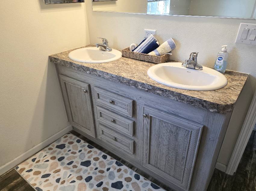 7036 W Pollans Lane a Homosassa, FL Mobile or Manufactured Home for Sale