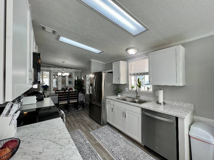 9833 Sucia Circle a Parrish, FL Mobile or Manufactured Home for Sale