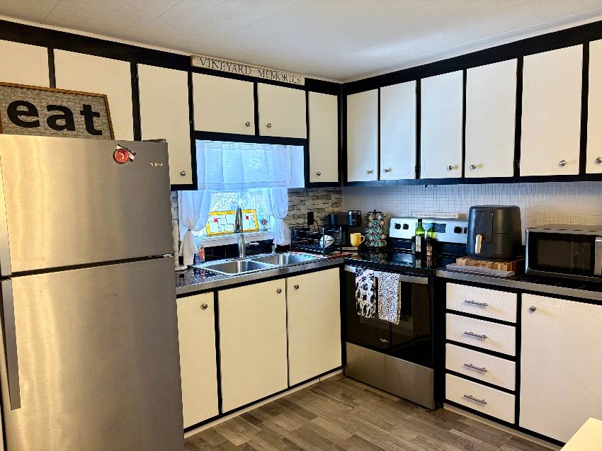 176 4th Street E a Nokomis, FL Mobile or Manufactured Home for Sale