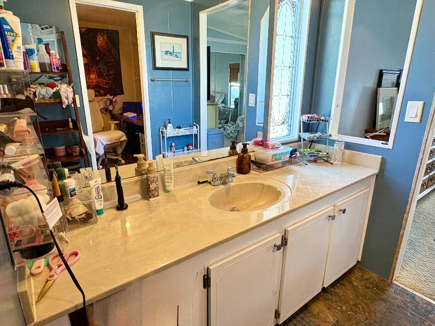 1161 Kingston Way a Venice, FL Mobile or Manufactured Home for Sale