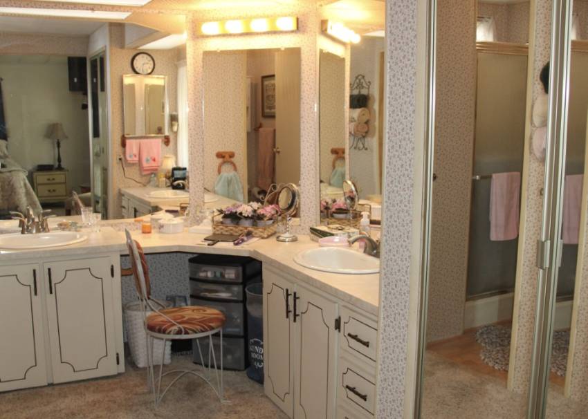 1470 Cactus Dr a Lakeland, FL Mobile or Manufactured Home for Sale