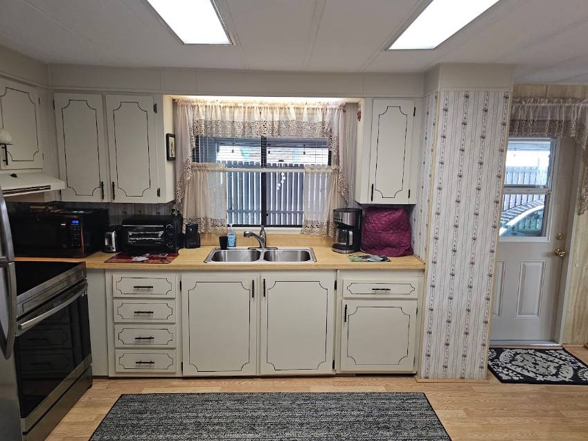 1470 Cactus Dr a Lakeland, FL Mobile or Manufactured Home for Sale