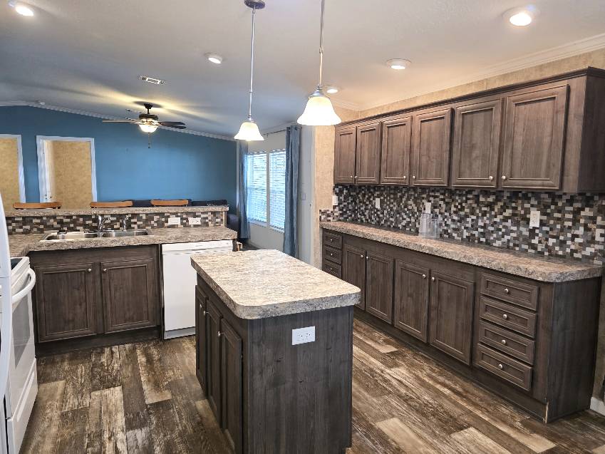 10599 S Termon Dr a Homosassa, FL Mobile or Manufactured Home for Sale