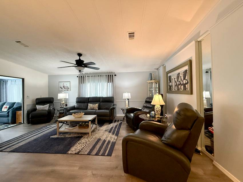 8211 Limetree Way a Ellenton, FL Mobile or Manufactured Home for Sale