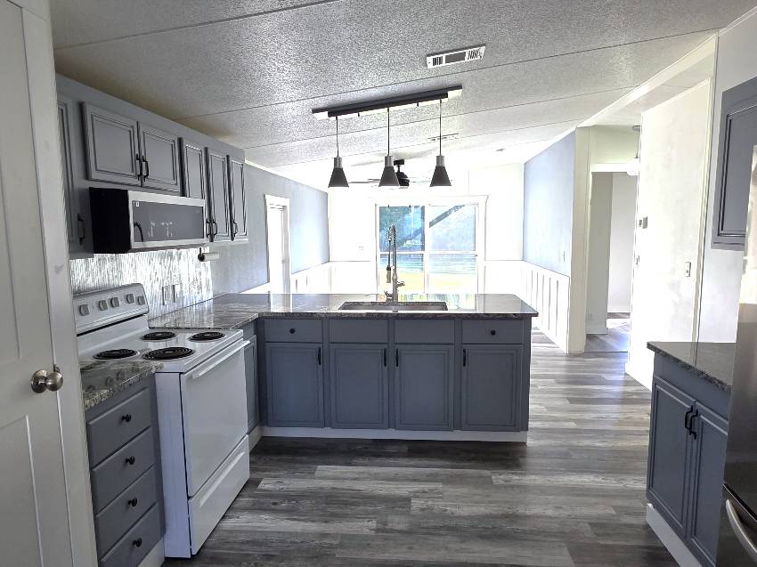 11600 Cove Lane a Dade City, FL Mobile or Manufactured Home for Sale