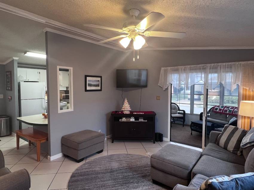 422 Tennis Lane a Winter Haven, FL Mobile or Manufactured Home for Sale