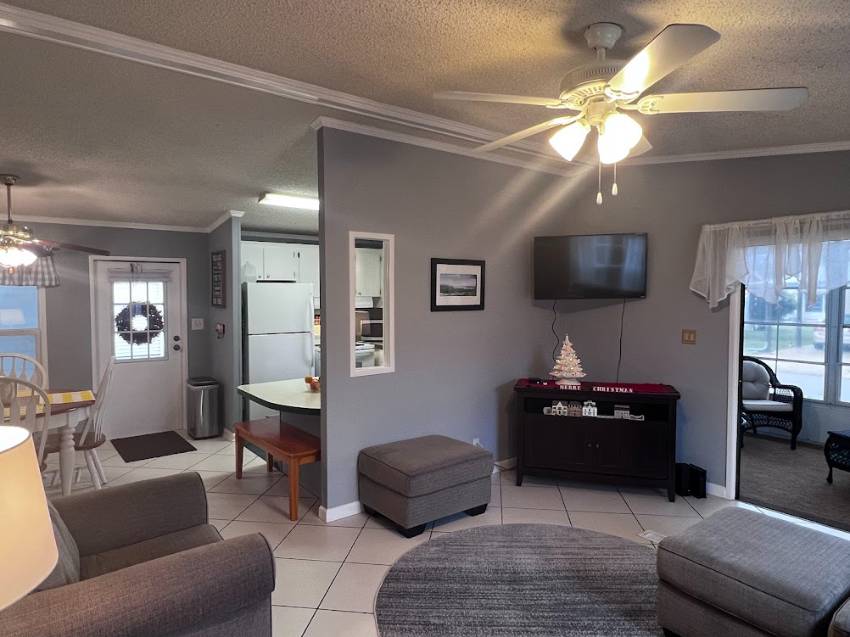 422 Tennis Lane a Winter Haven, FL Mobile or Manufactured Home for Sale