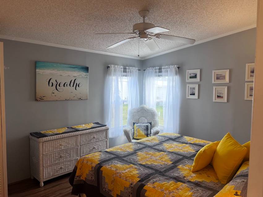 422 Tennis Lane a Winter Haven, FL Mobile or Manufactured Home for Sale