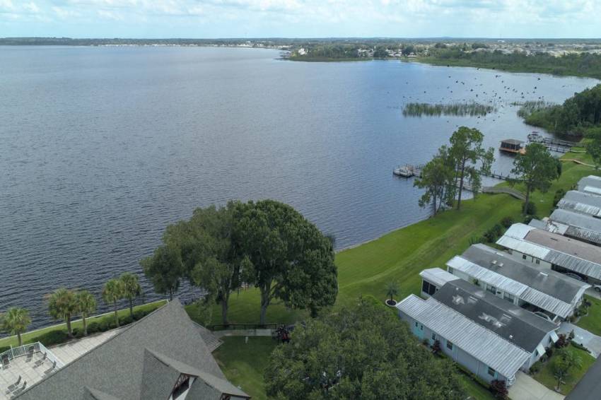 422 Tennis Lane a Winter Haven, FL Mobile or Manufactured Home for Sale