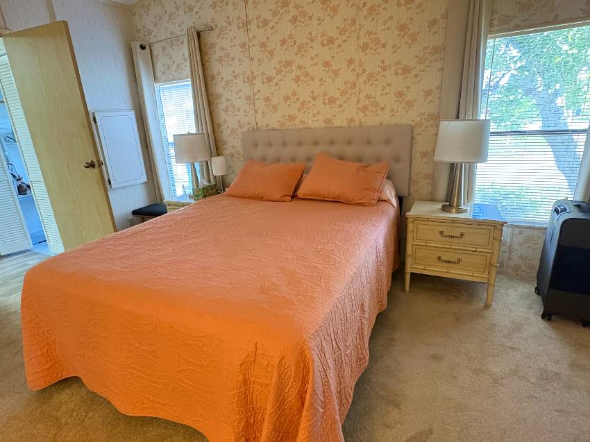 1172 Juanita Circle a Venice, FL Mobile or Manufactured Home for Sale