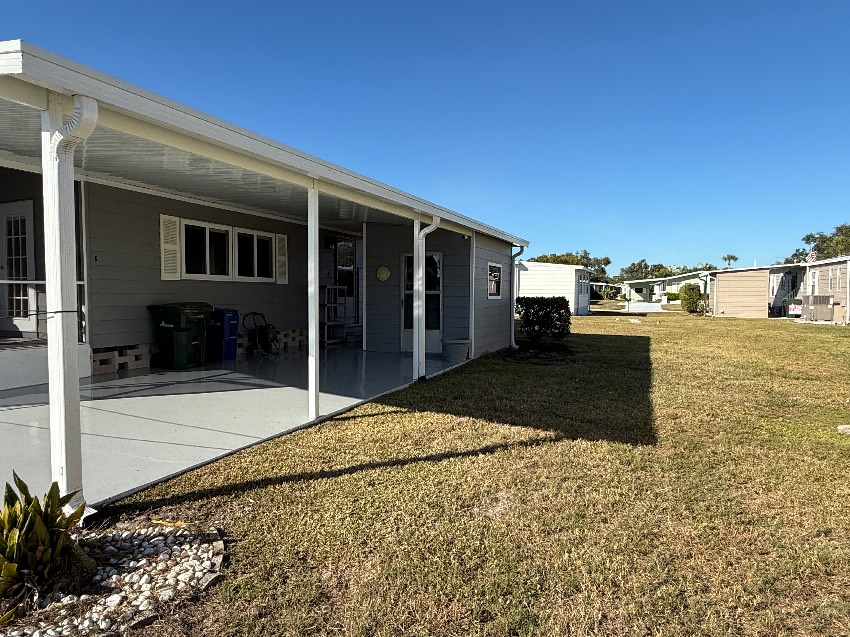 6253 Chalgrove Circle a Sarasota, FL Mobile or Manufactured Home for Sale