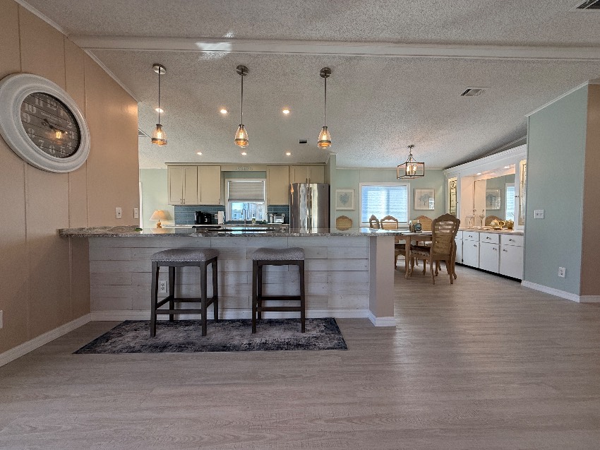 6253 Chalgrove Circle a Sarasota, FL Mobile or Manufactured Home for Sale