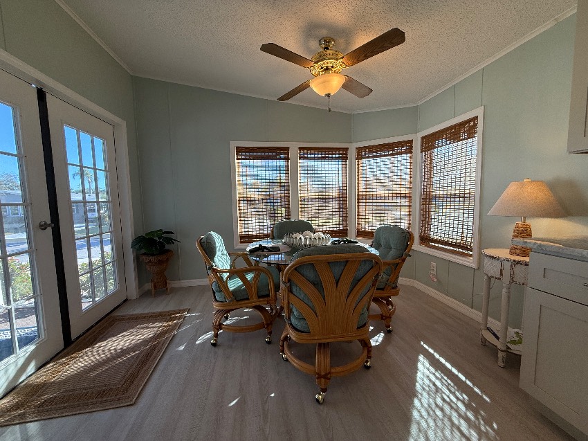 6253 Chalgrove Circle a Sarasota, FL Mobile or Manufactured Home for Sale