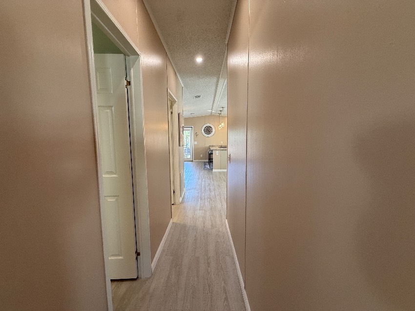 6253 Chalgrove Circle a Sarasota, FL Mobile or Manufactured Home for Sale