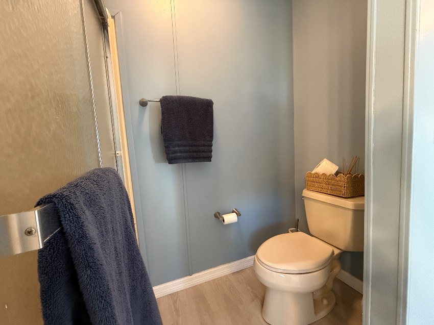 6253 Chalgrove Circle a Sarasota, FL Mobile or Manufactured Home for Sale