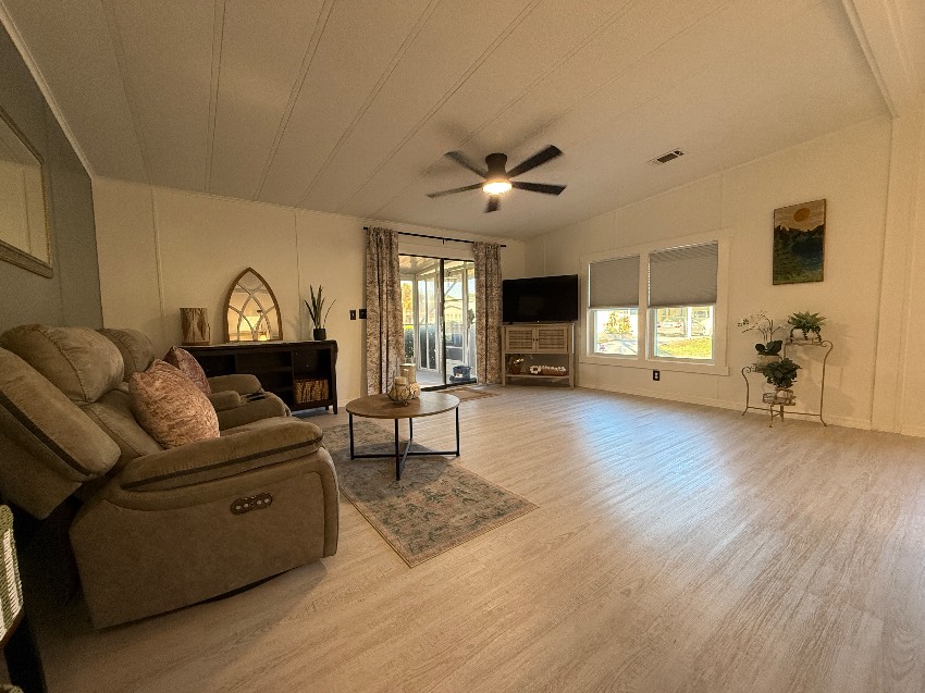 5642 Scarborough Ln a Sarasota, FL Mobile or Manufactured Home for Sale