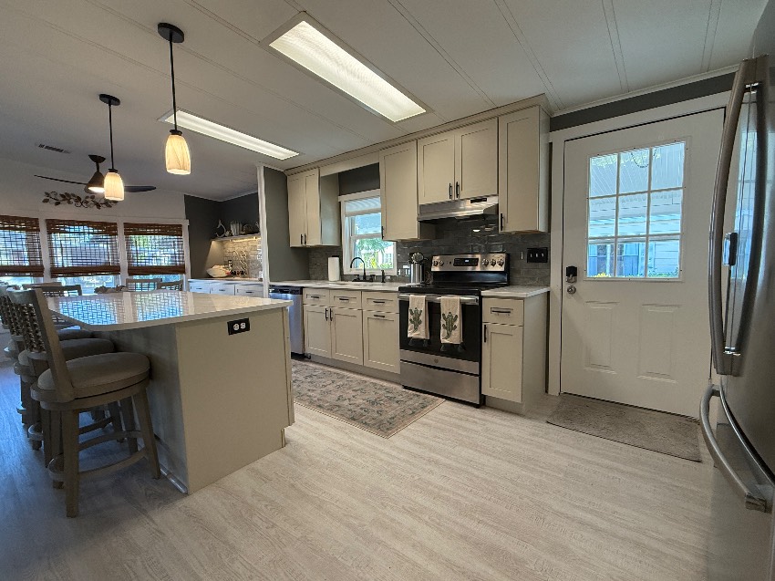 5642 Scarborough Ln a Sarasota, FL Mobile or Manufactured Home for Sale