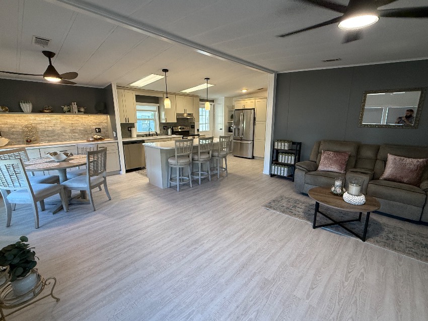 5642 Scarborough Ln a Sarasota, FL Mobile or Manufactured Home for Sale