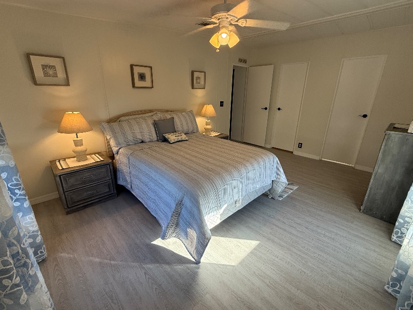 5642 Scarborough Ln a Sarasota, FL Mobile or Manufactured Home for Sale