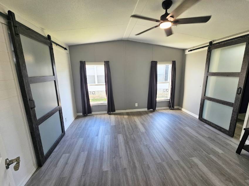 223 Lake Huron Dr a Mulberry, FL Mobile or Manufactured Home for Sale