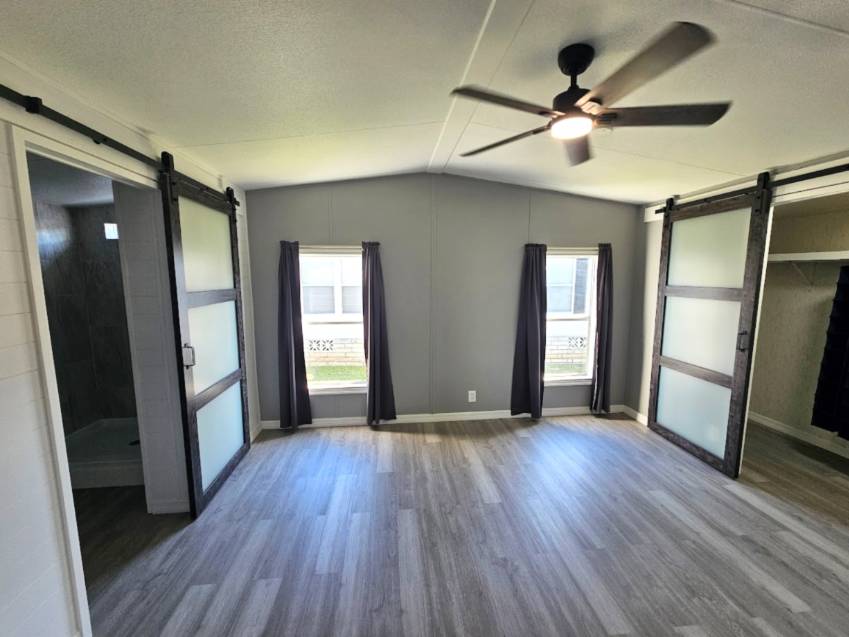 223 Lake Huron Dr a Mulberry, FL Mobile or Manufactured Home for Sale