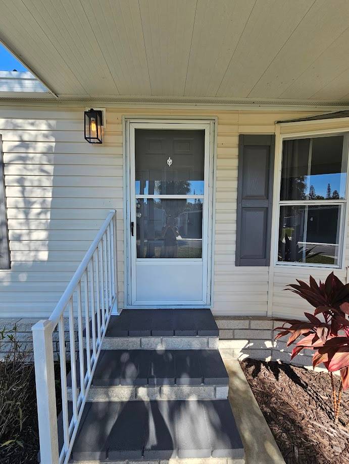 223 Lake Huron Dr a Mulberry, FL Mobile or Manufactured Home for Sale