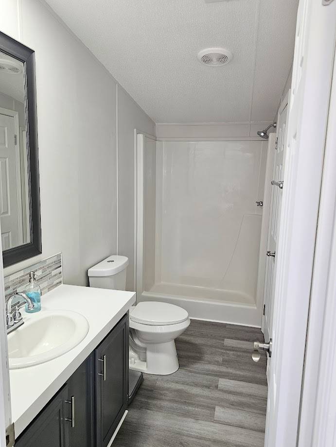 223 Lake Huron Dr a Mulberry, FL Mobile or Manufactured Home for Sale