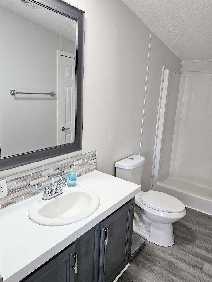 223 Lake Huron Dr a Mulberry, FL Mobile or Manufactured Home for Sale