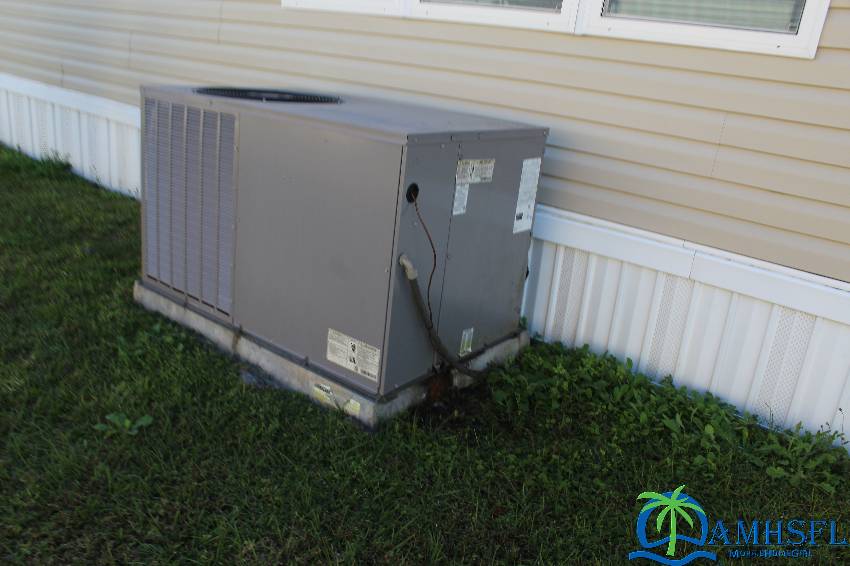 143 Wright St a Winter Haven, FL Mobile or Manufactured Home for Sale