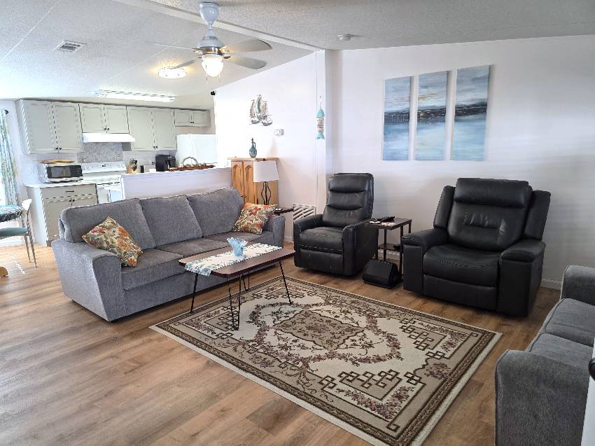 10278 S Hollington Terrace a Homosassa, FL Mobile or Manufactured Home for Sale