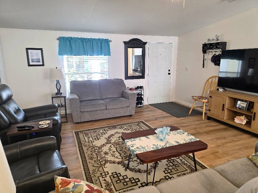 10278 S Hollington Terrace a Homosassa, FL Mobile or Manufactured Home for Sale