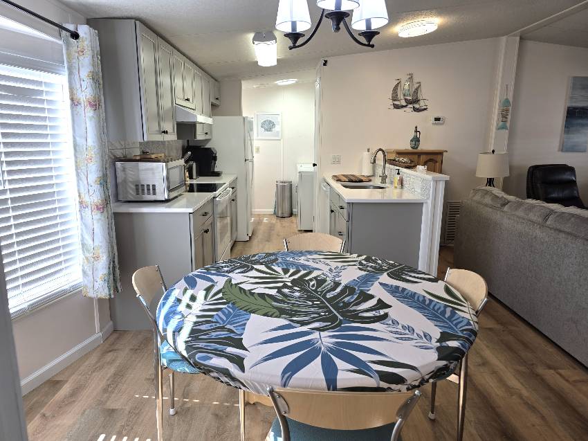 10278 S Hollington Terrace a Homosassa, FL Mobile or Manufactured Home for Sale