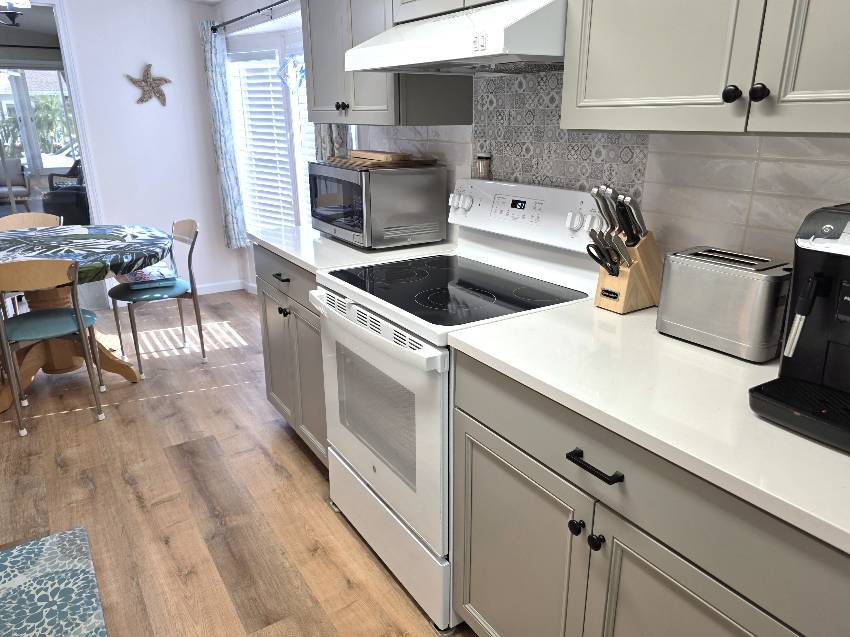 10278 S Hollington Terrace a Homosassa, FL Mobile or Manufactured Home for Sale