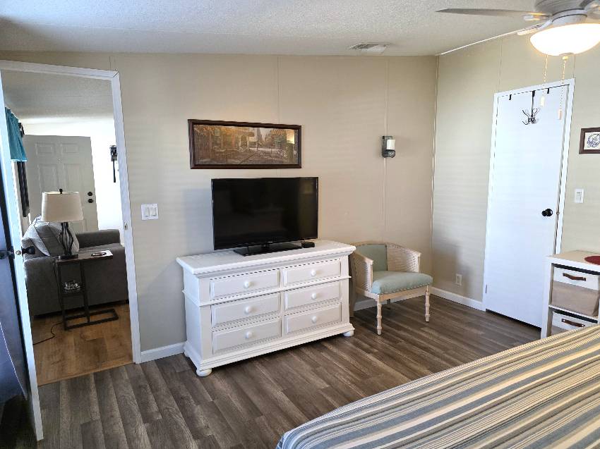 10278 S Hollington Terrace a Homosassa, FL Mobile or Manufactured Home for Sale