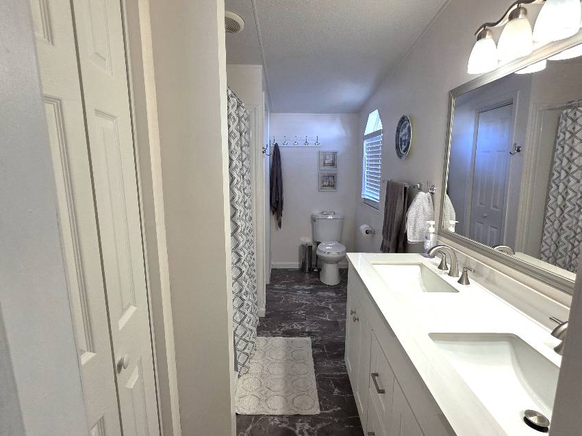 10278 S Hollington Terrace a Homosassa, FL Mobile or Manufactured Home for Sale