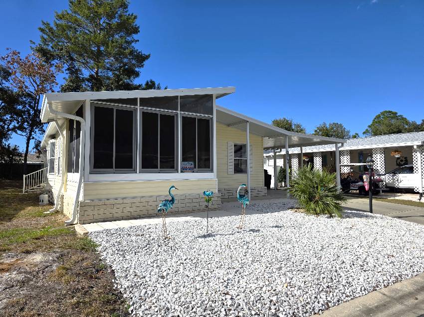10278 S Hollington Terrace a Homosassa, FL Mobile or Manufactured Home for Sale