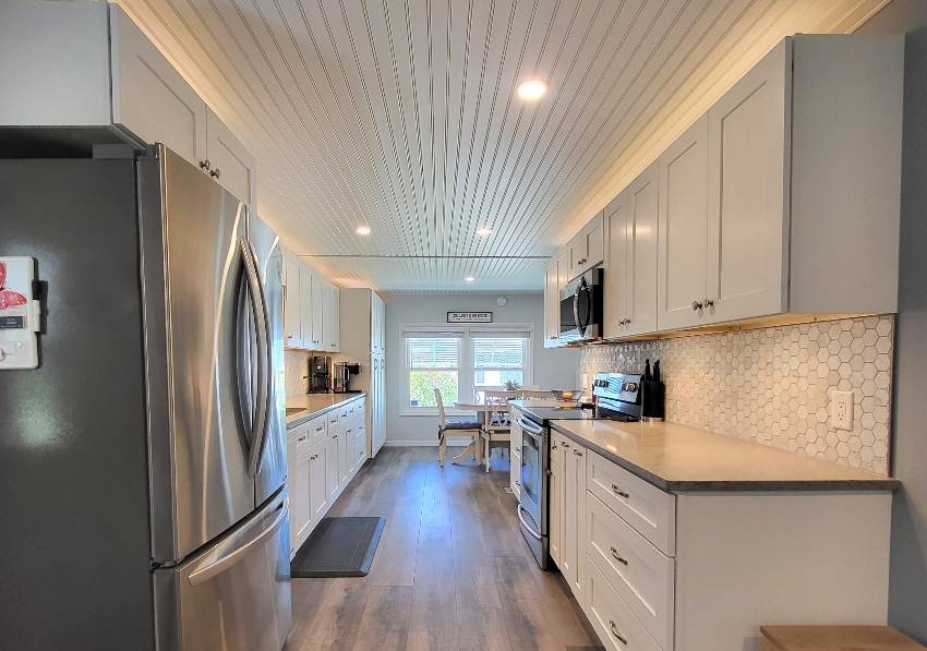 8421 Morgan Drive a Sarasota, FL Mobile or Manufactured Home for Sale