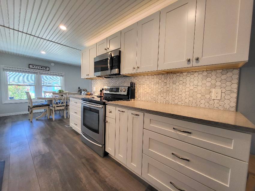 8421 Morgan Drive a Sarasota, FL Mobile or Manufactured Home for Sale