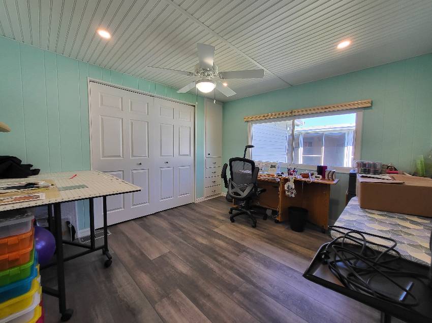 8421 Morgan Drive a Sarasota, FL Mobile or Manufactured Home for Sale