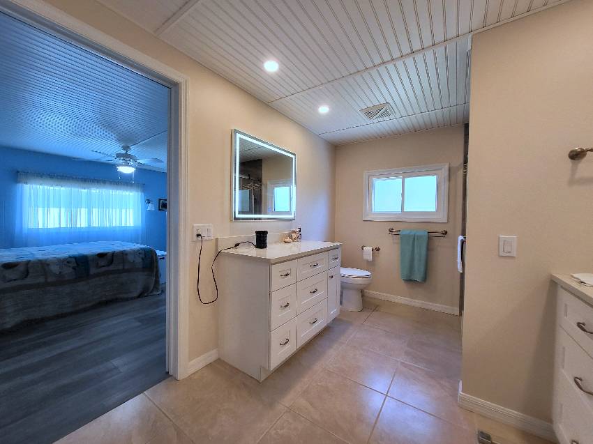 8421 Morgan Drive a Sarasota, FL Mobile or Manufactured Home for Sale