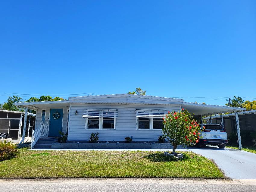 8421 Morgan Drive a Sarasota, FL Mobile or Manufactured Home for Sale